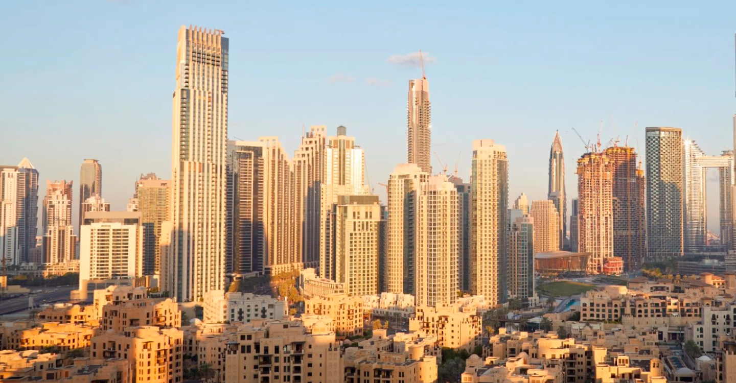  Dubai Real Estate Transactions Total 7.8 Billion in April Week 2
